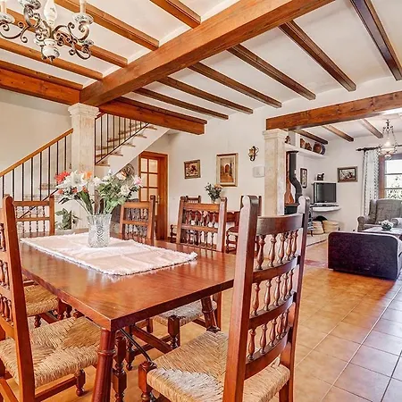 Charming With A Fabulous Garden In By Renthousing Tatil Evi